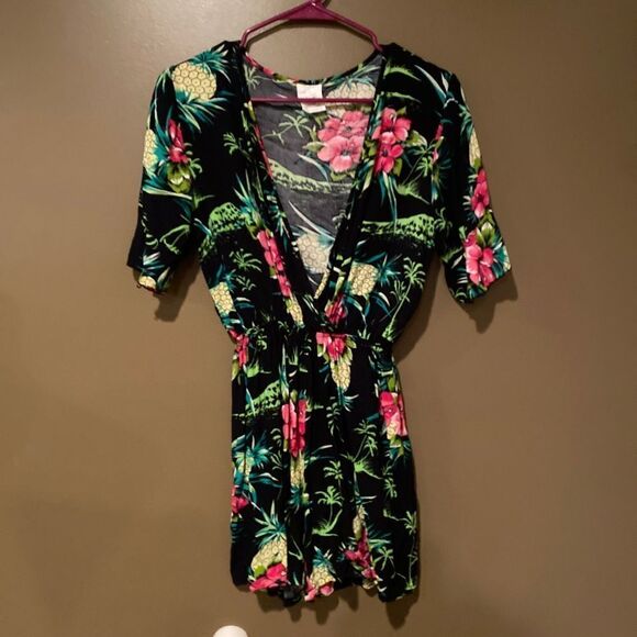 Hawaiian Romper Size Large - Picture 2 of 10